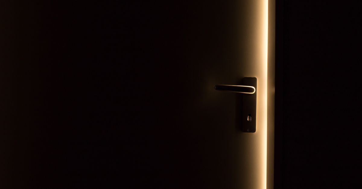 Are Smart Locks Worth It for Lithonia Homes and Rentals? — Locksmith Lithonia