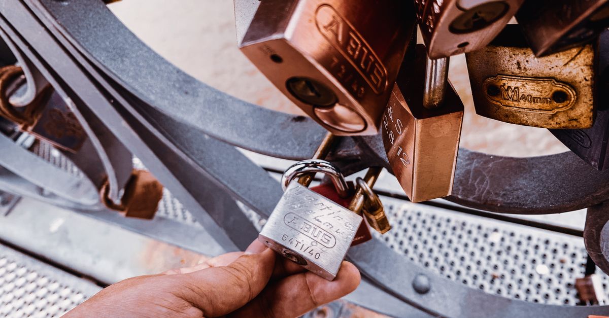 deadbolt installation — Locksmith Lithonia