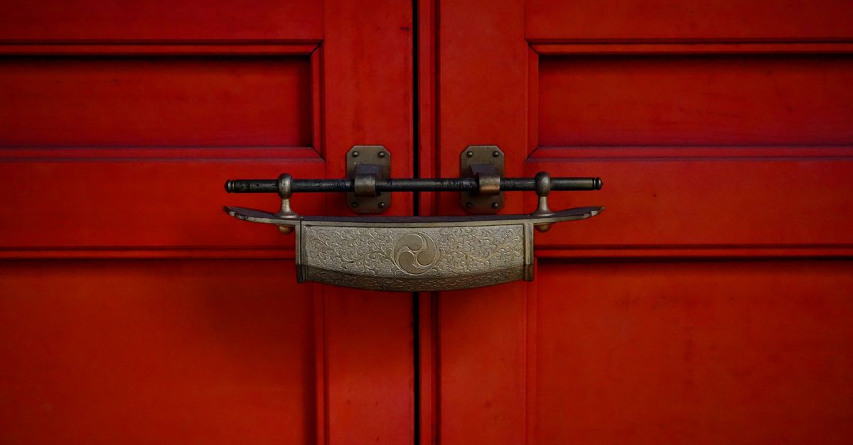 High-Security Hardware Built for Storefronts and Offices — Locksmith Lithonia